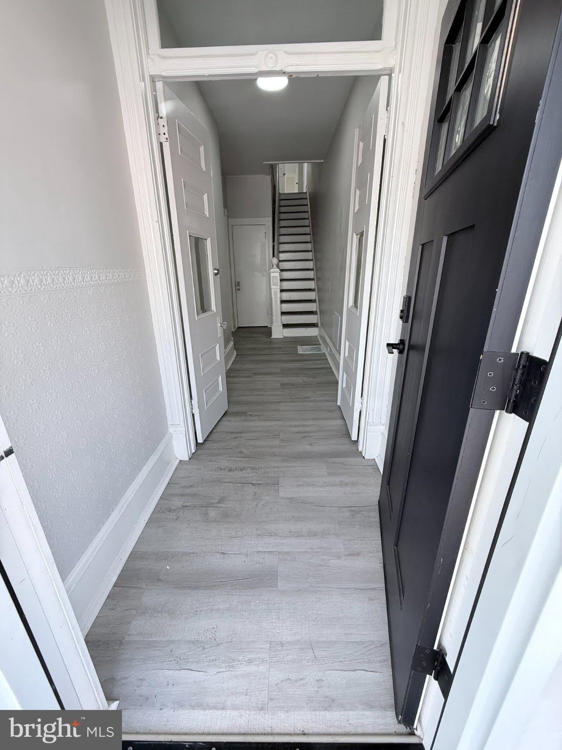 1325 W NORWEGIAN Street – photo 4