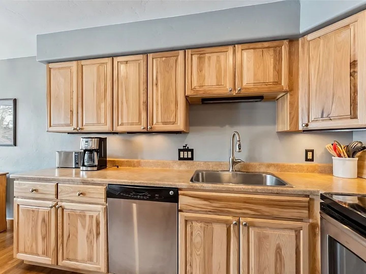 Winter Seasonal Rental- Woodworks 6726 – photo 5