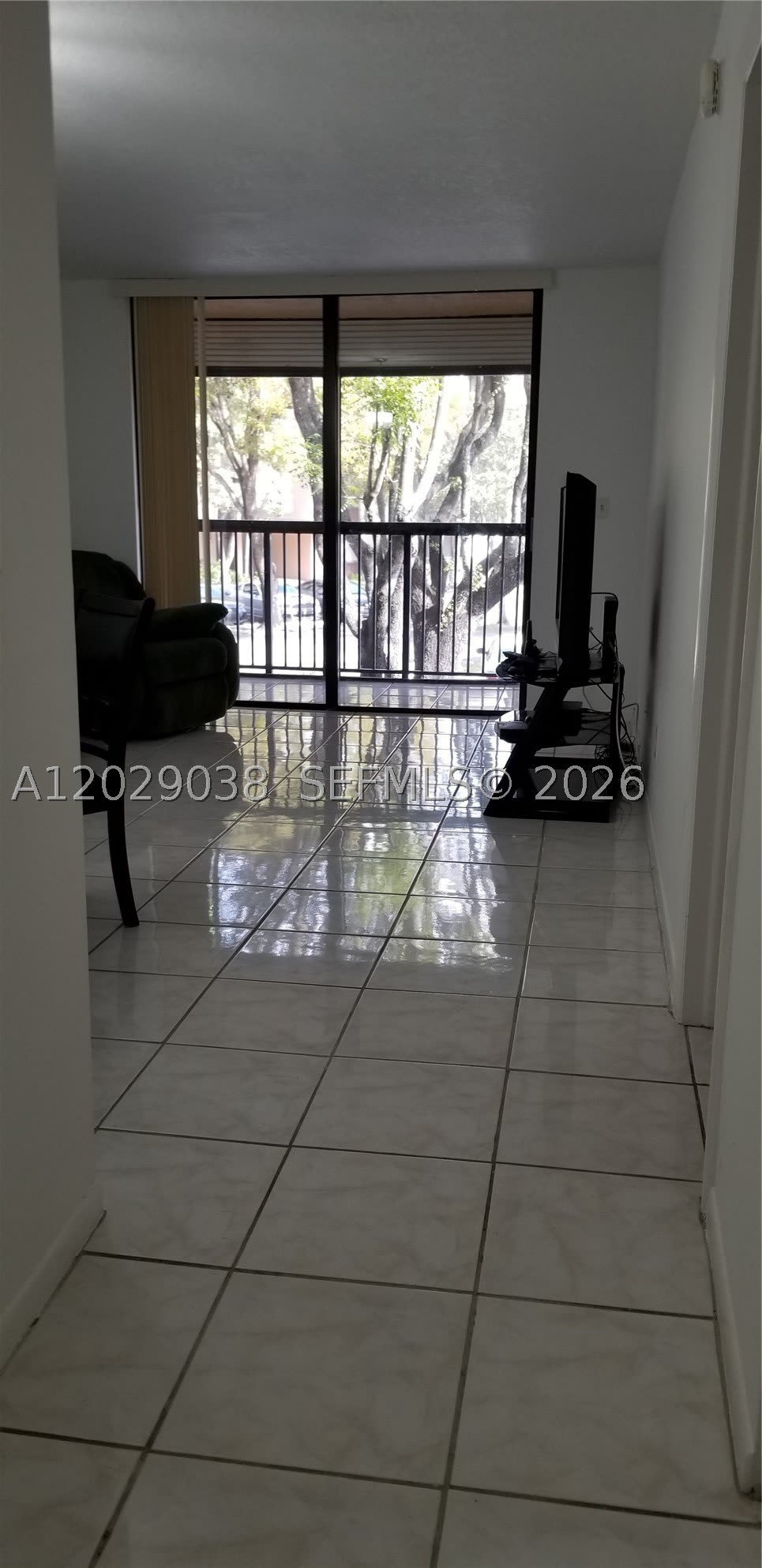 14201 N Kendall Dr – photo 5