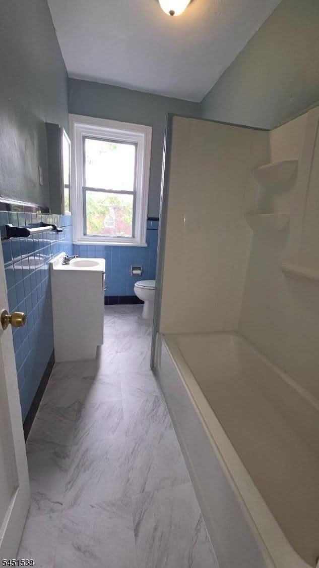 318 Centre St – photo 4