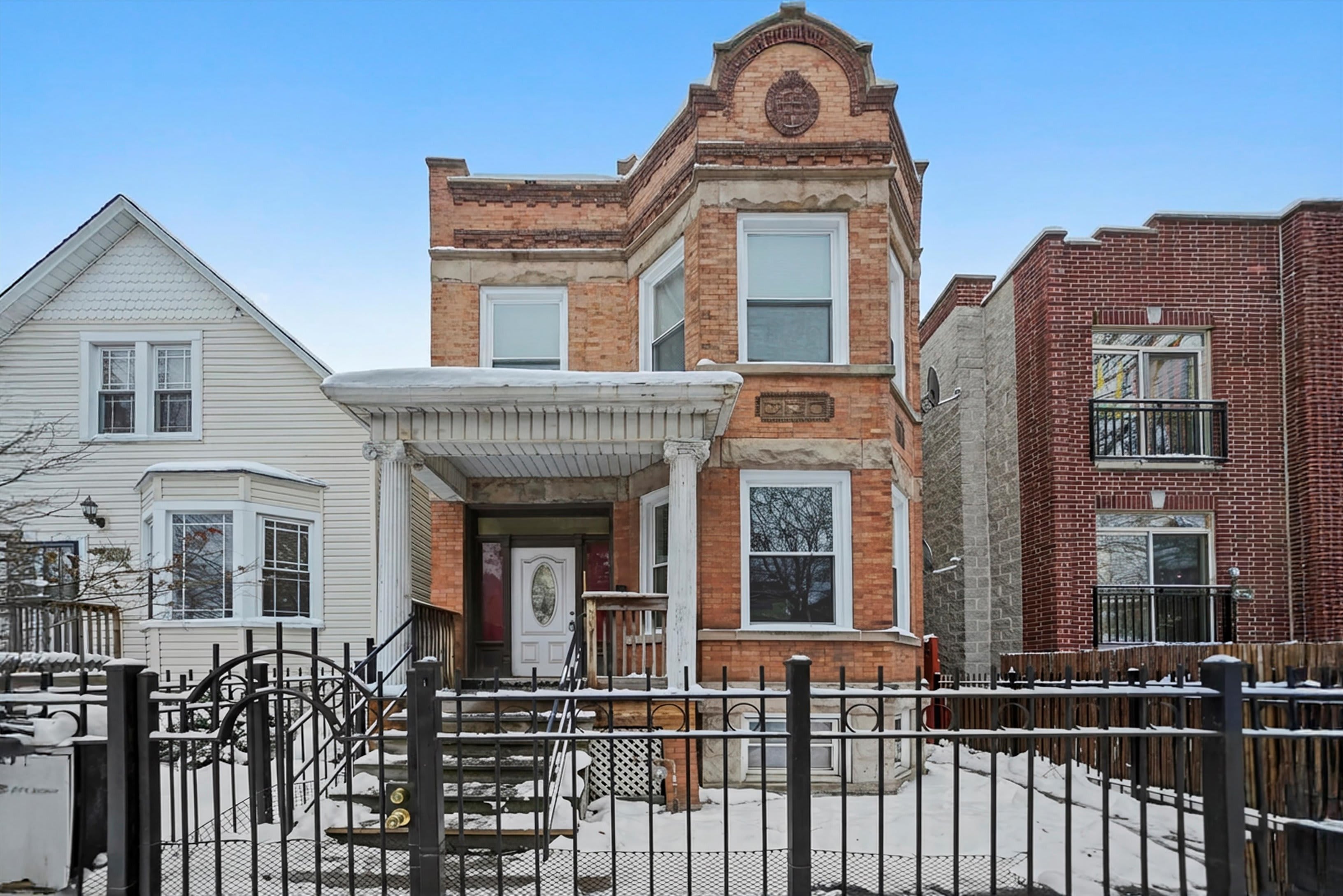 2735 N Central Park Ave – photo 1