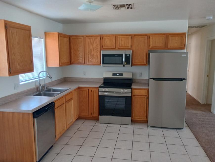 15982 S Moon Valley Rd – photo 2