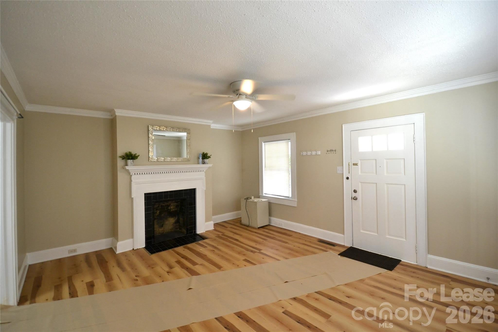 800 Arbor Street NE – photo 3