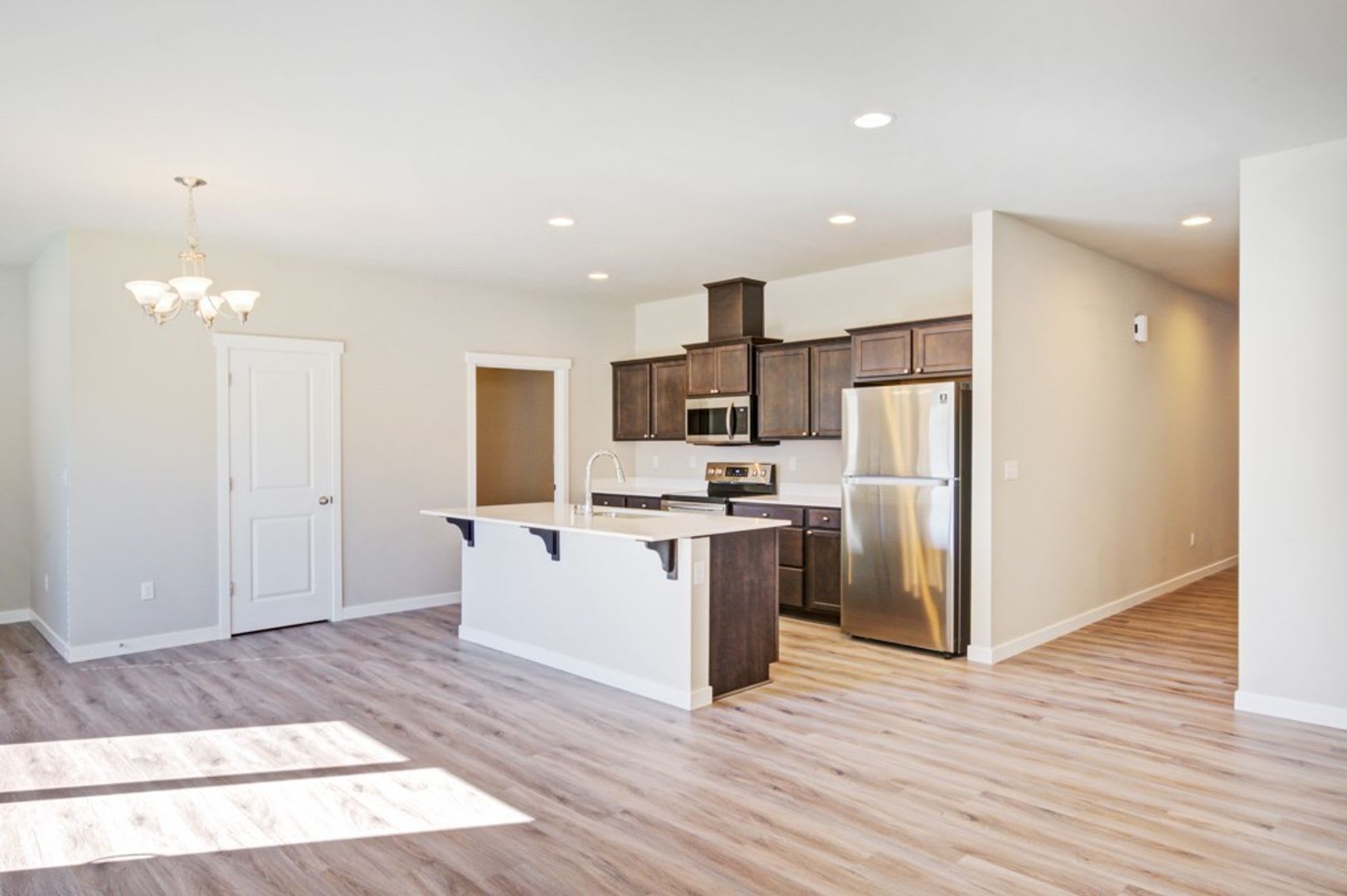 4Bd 2 5Ba In Lssd 500 Rent Credit No Pet Rent – photo 3