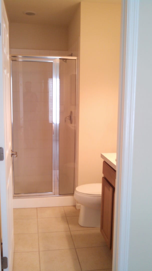 Beautiful 3 Bedroom 2.5 Bath Townhome in Lakeside Village!! – photo 5