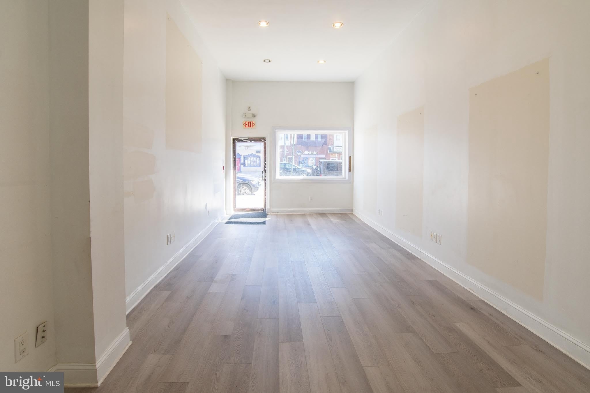 2504 S BROAD Street – photo 5