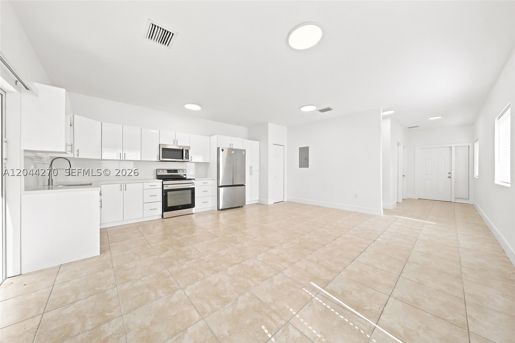 145 NE 60th St – photo 5