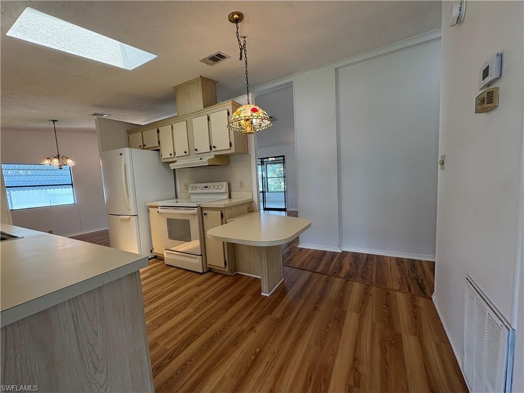 7 Oceans Blvd – photo 2