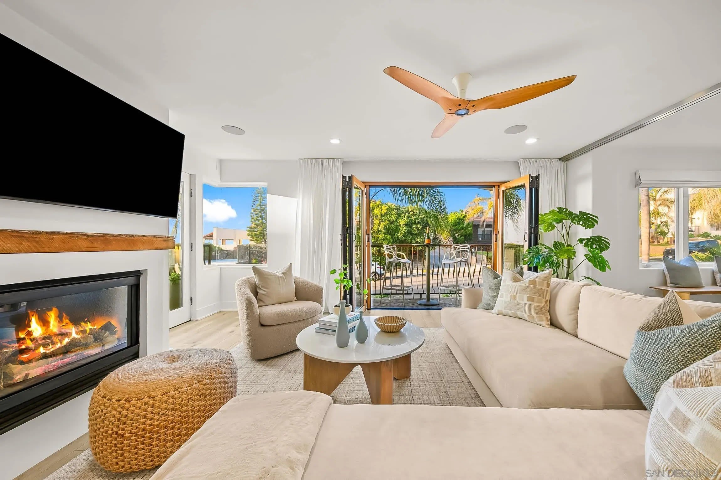 229 Bonair St – photo 4