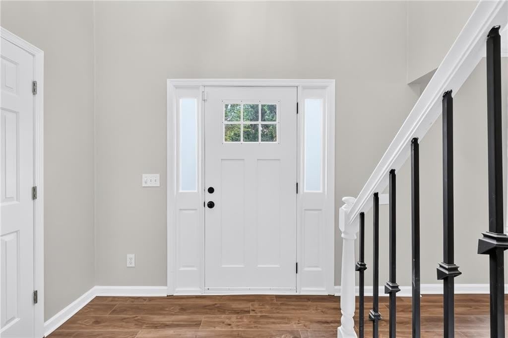 4554 Darrowby Drive – photo 2