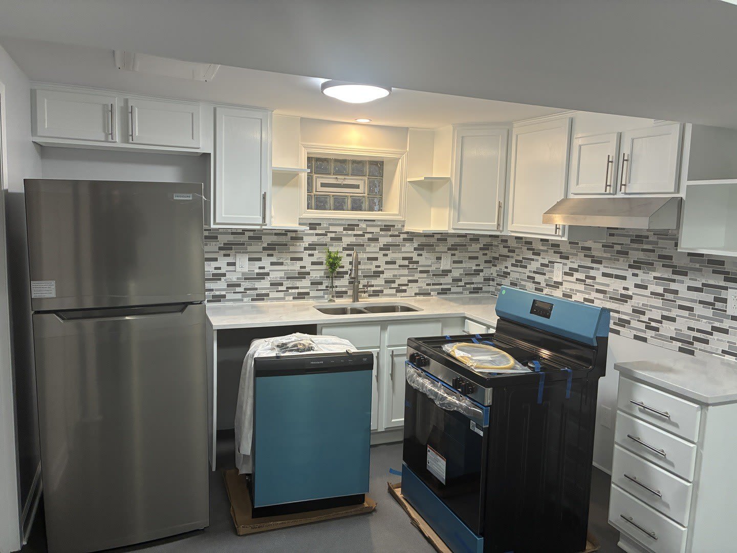 544 W Cullerton Avenue – photo 5