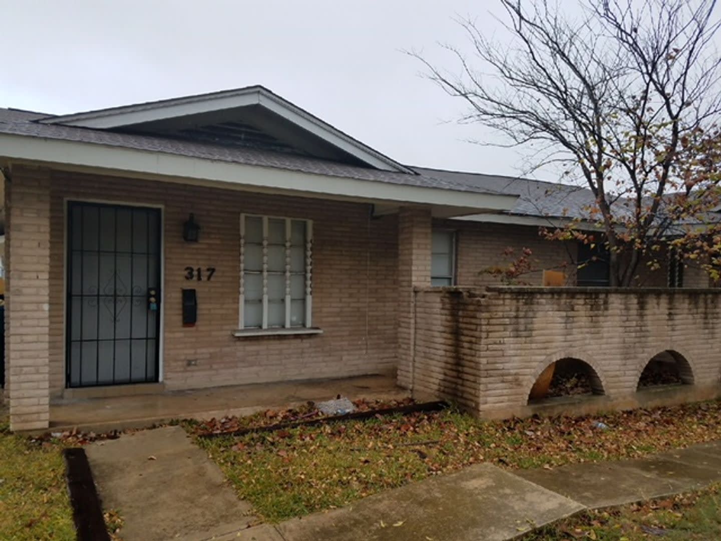 317 Babcock Rd – photo 1