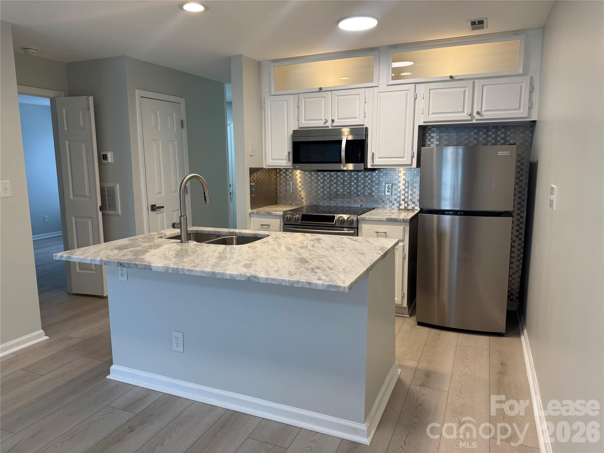 363 Northwest Drive – photo 5