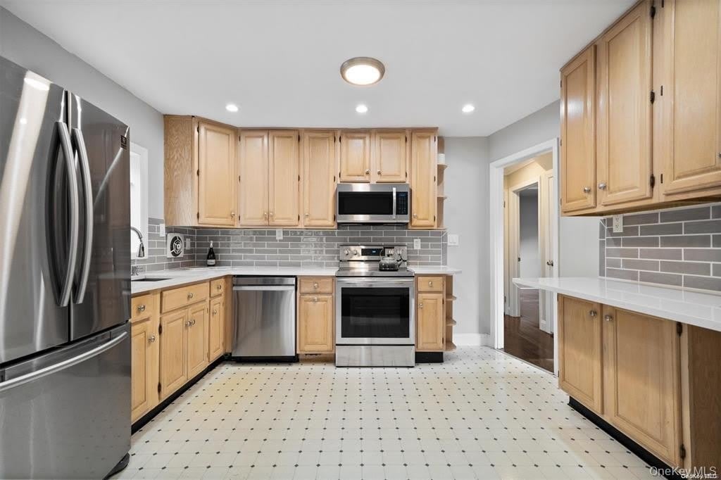 228 Oakwood Road – photo 2