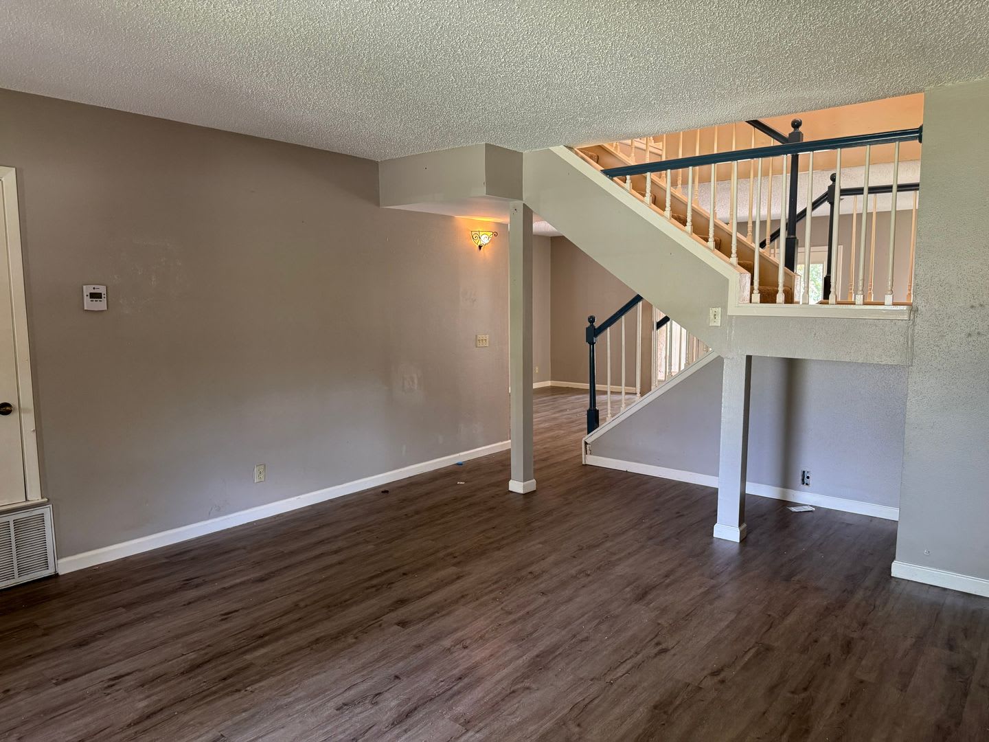 Welcome Home To 11814 Song St – photo 5