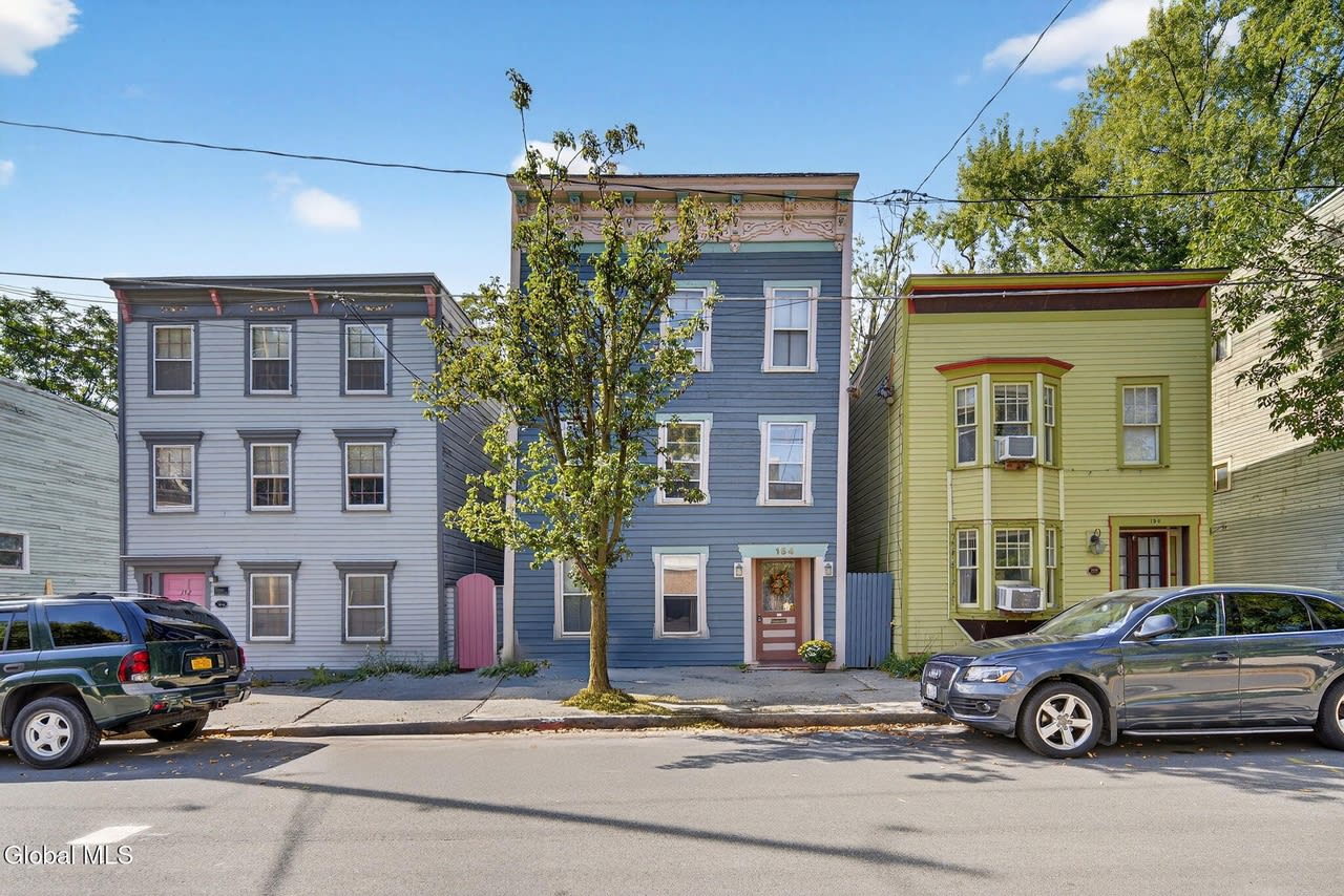 154 Jefferson St – photo 1