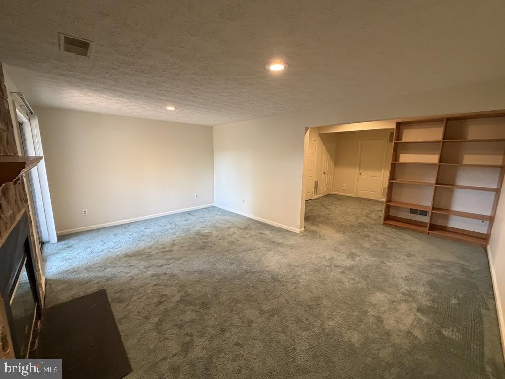 1081 SMARTTS Lane NE – photo 4