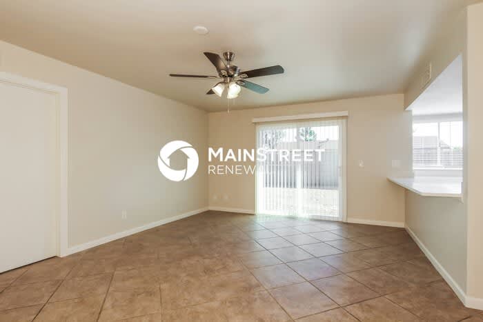 15607 North 60th Avenue – photo 5