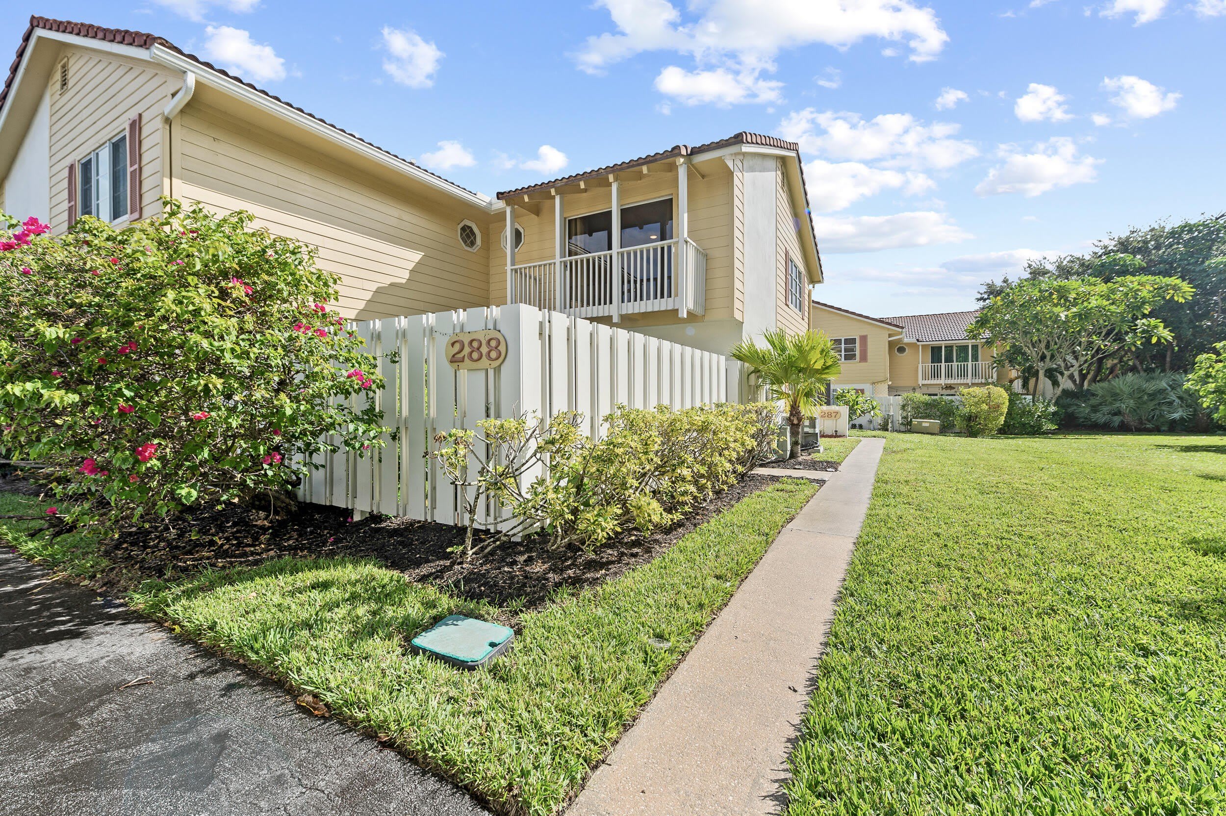 288 Seabreeze Circle – photo 1