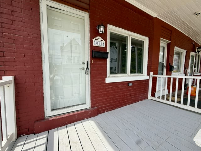 811 Farragut Street – photo 3