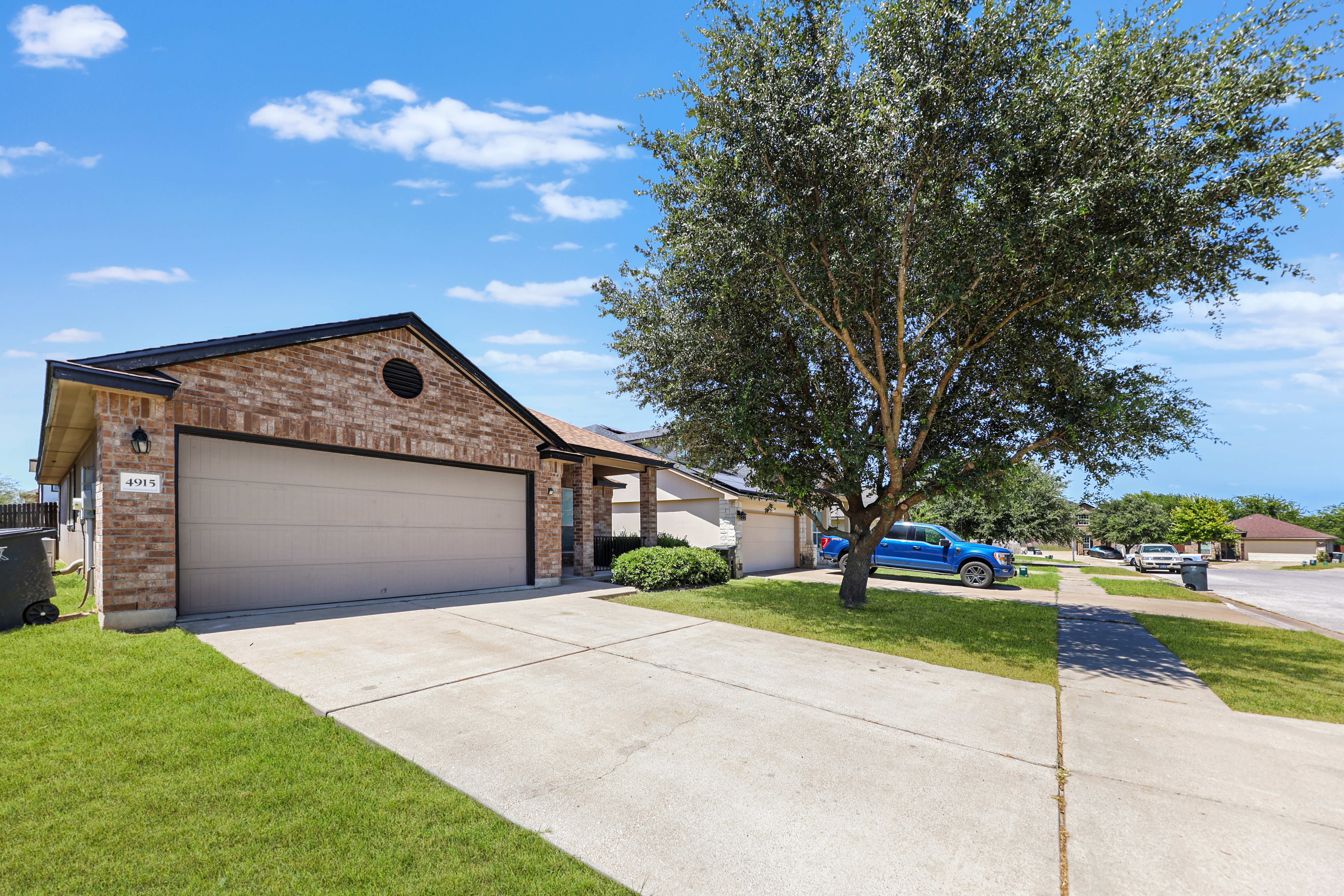 4915 Lions Gate Ln – photo 2