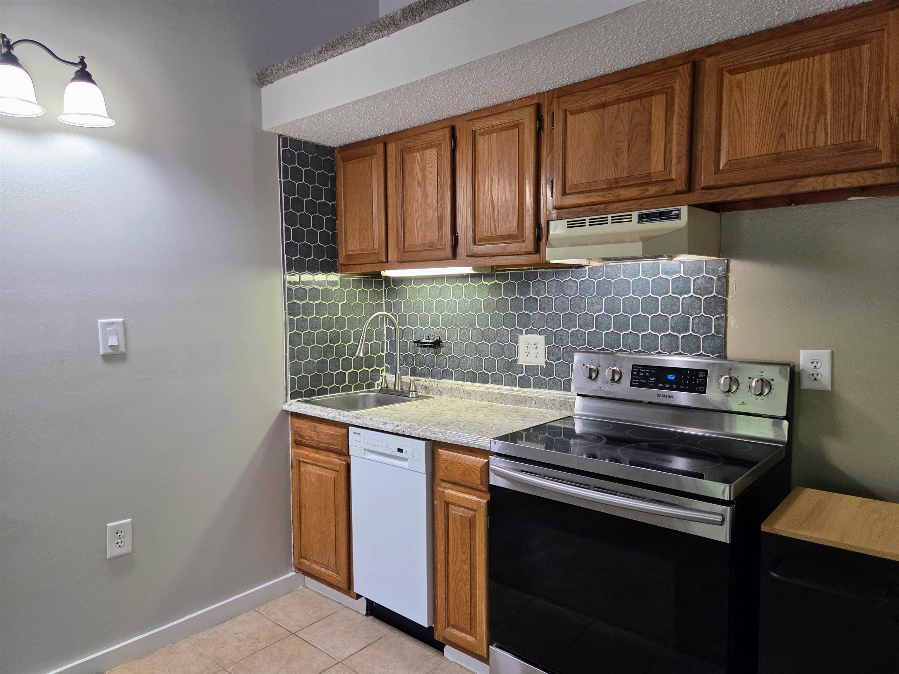 36 Lodge Road – photo 2