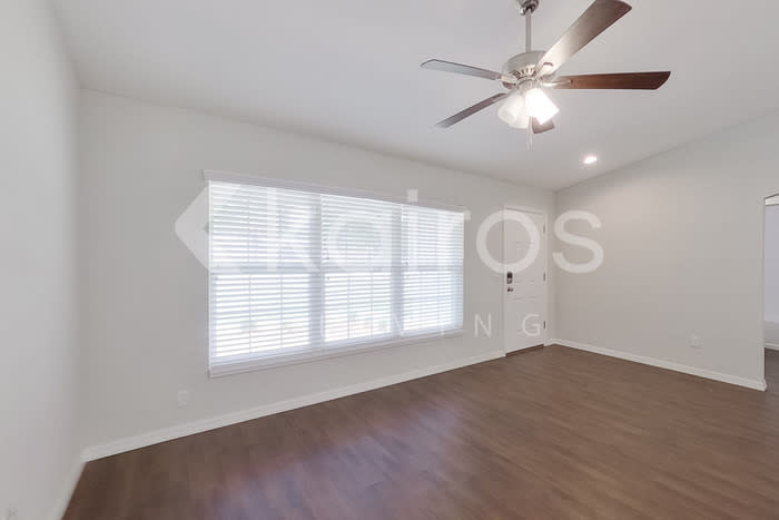 3820 Southeast 136th Place – photo 3
