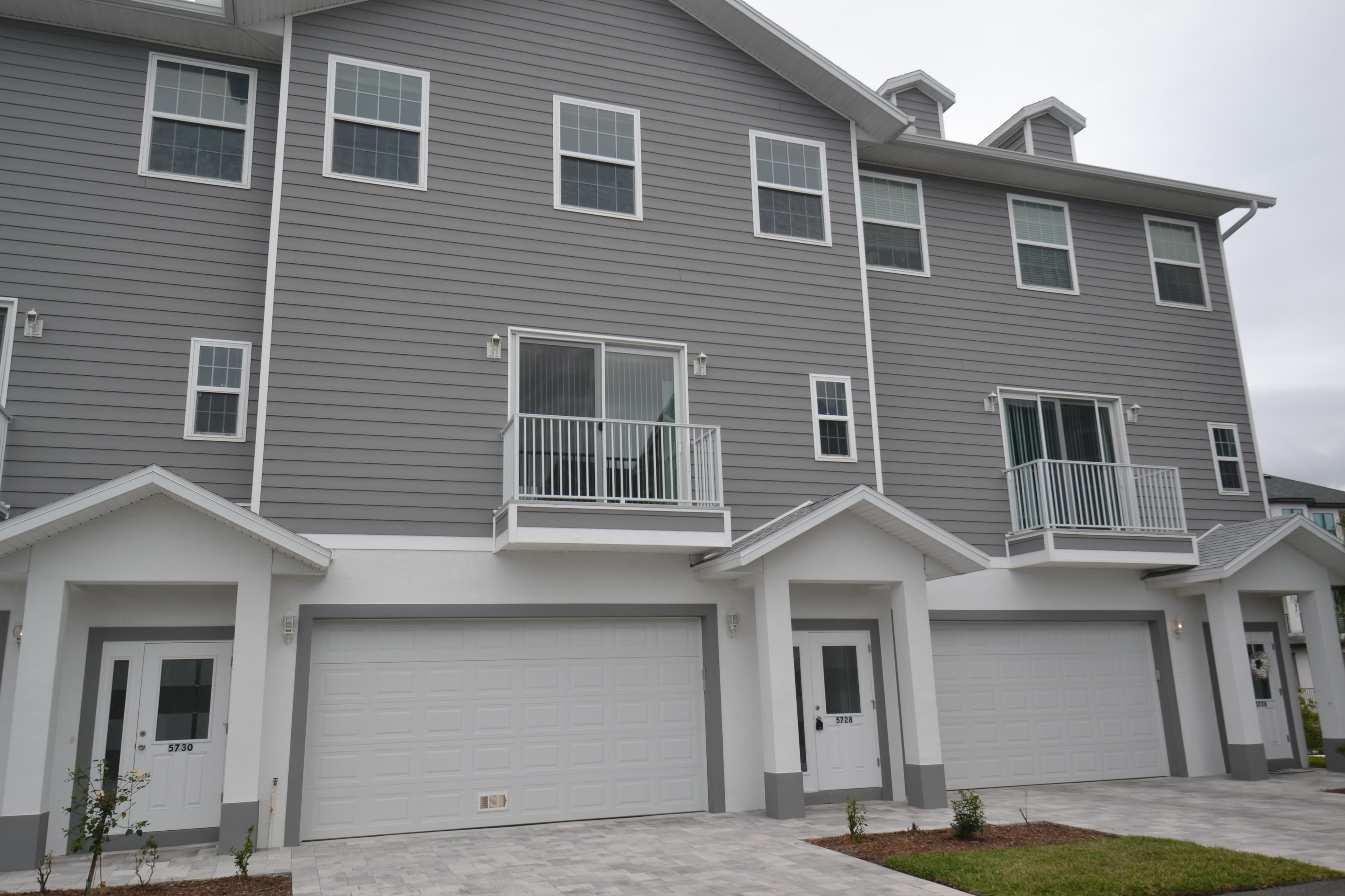 5728 Biscayne Ct – photo 1
