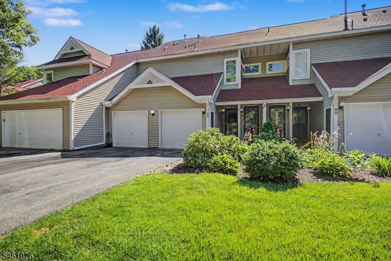 24 Pine Hollow Ct – photo 2