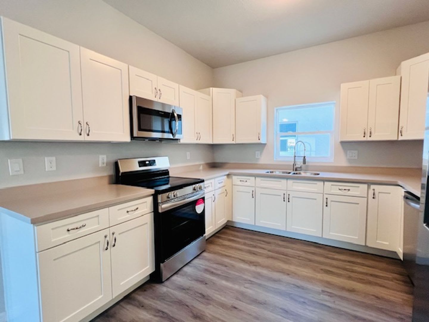 3BR/2BA Gated Community in Sebring – photo 4