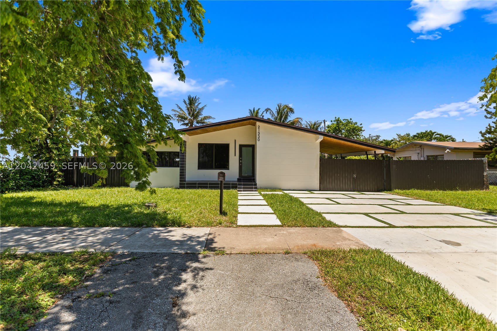 21330 NE 26 AV – photo 4