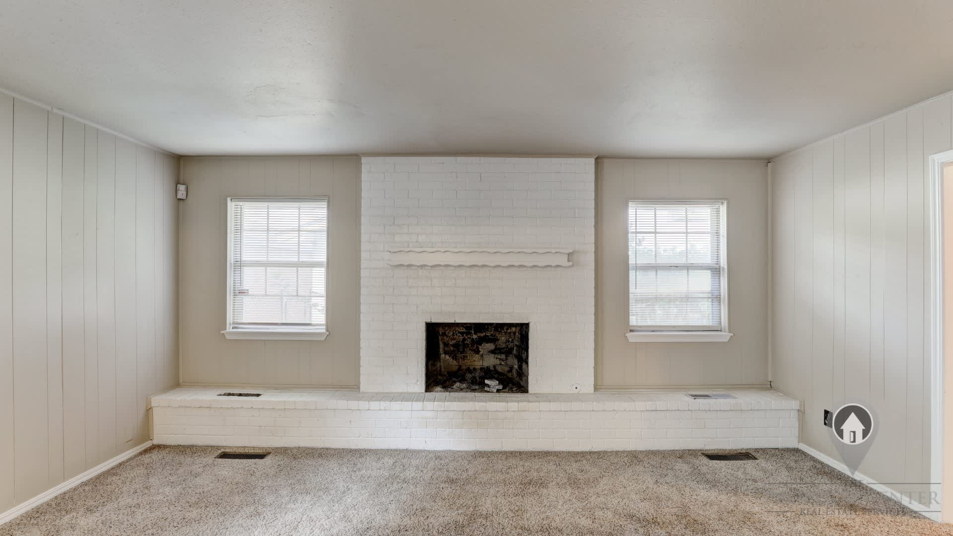4 Bedroom,2.5 Bath and 2 Car Garage Duplex with Fireplace and Prime Location Near Lake Hefner – photo 1
