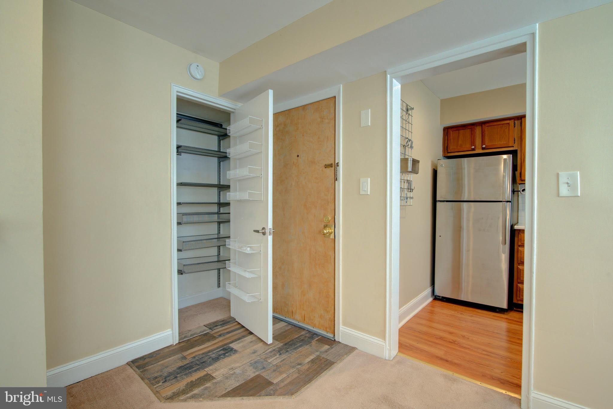 2100 N SCOTT Street – photo 5