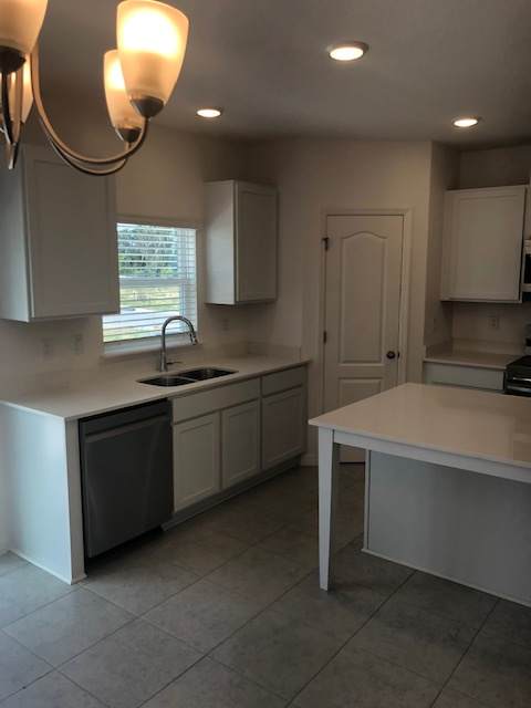 4112 Collegiate Blvd – photo 3