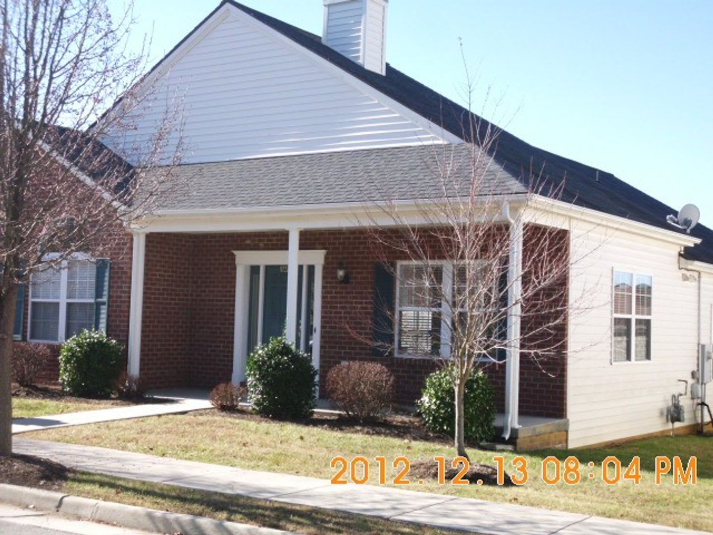 3 Bedroom 2.5 Bath Townhouse with 2 Car Detached Garage – photo 2