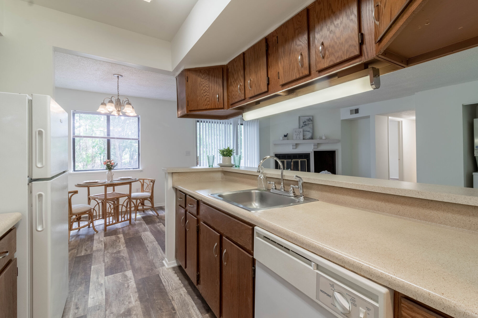 Tanglewood Apartments – photo 2