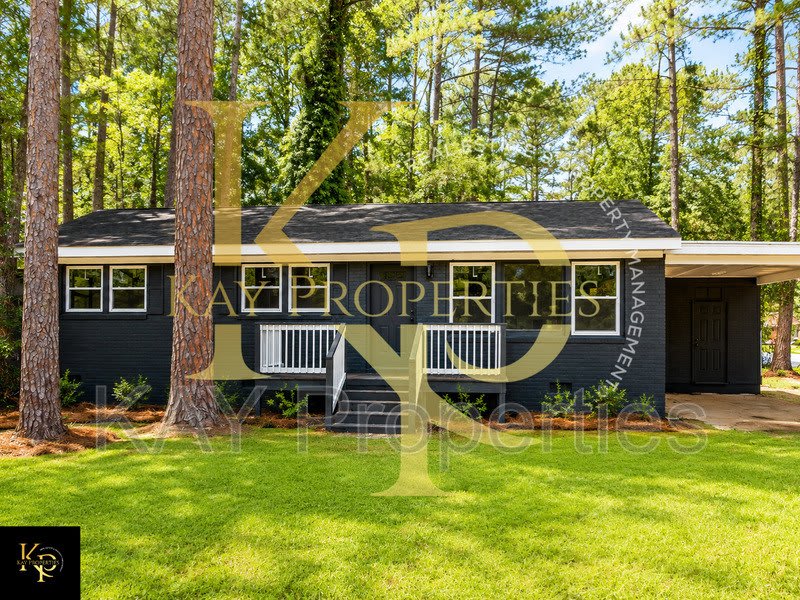 1828 Windsor Dr – photo 1