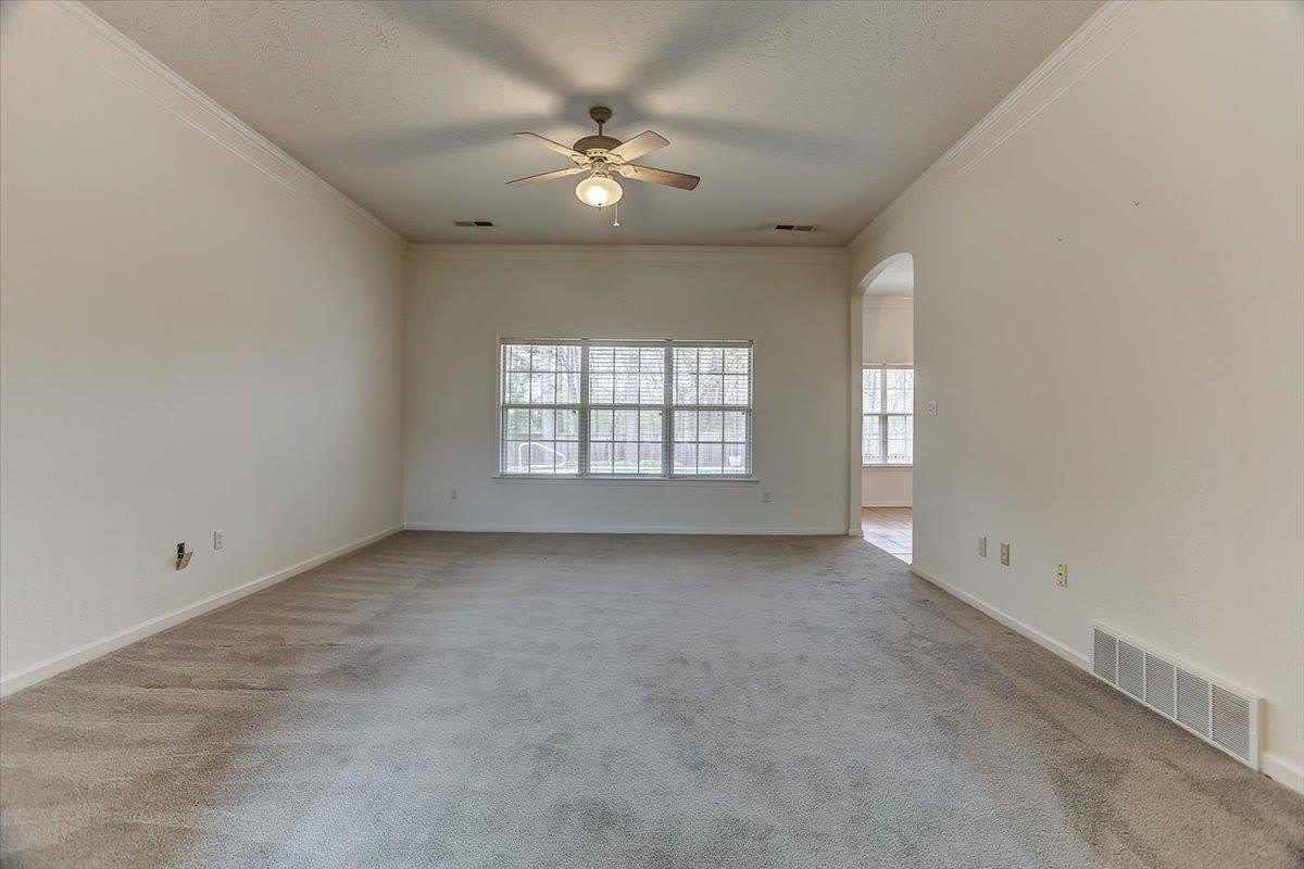 160 Cottonwood Dr – photo 5