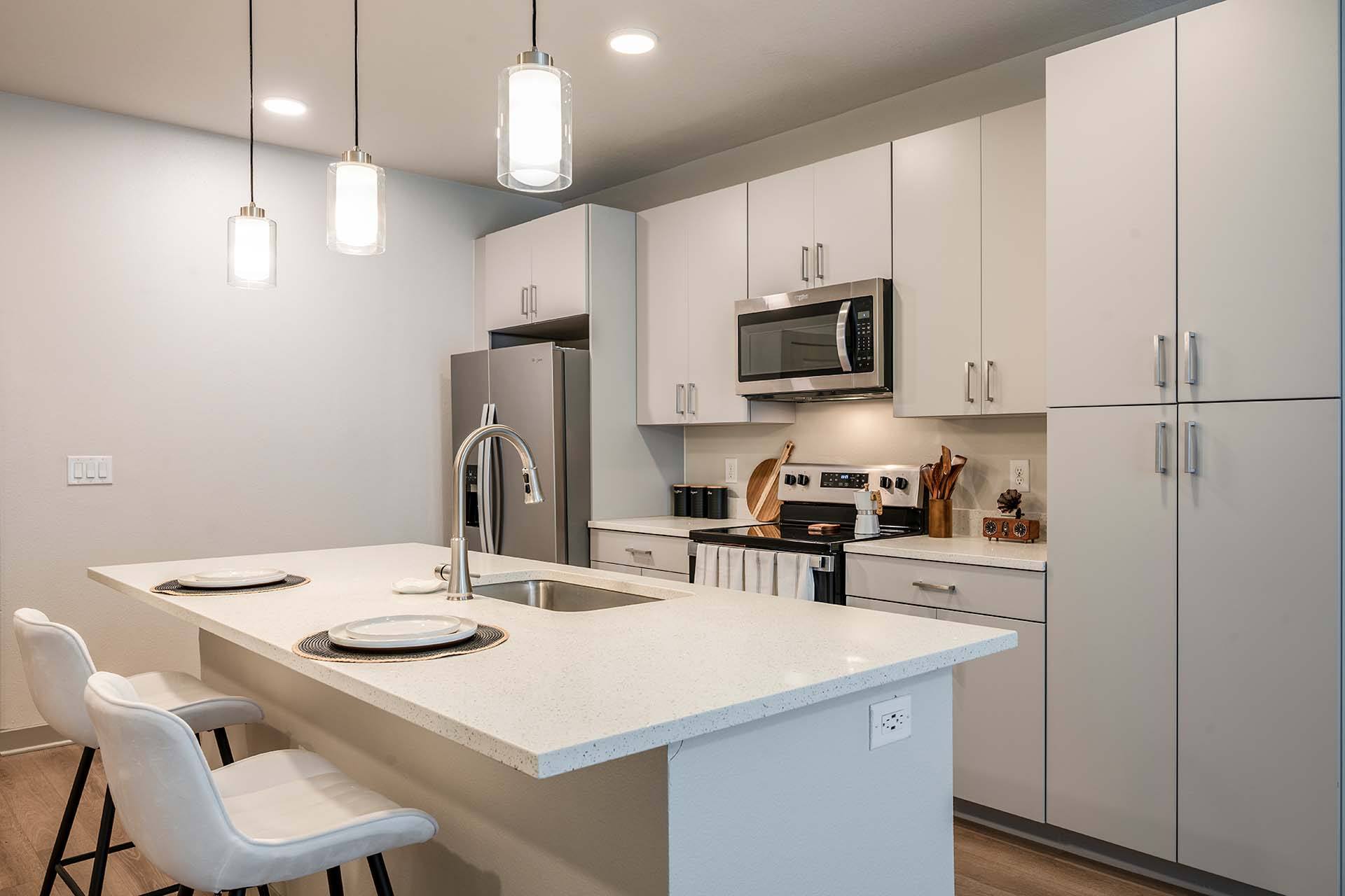 Madison Pointe Apartments – photo 3