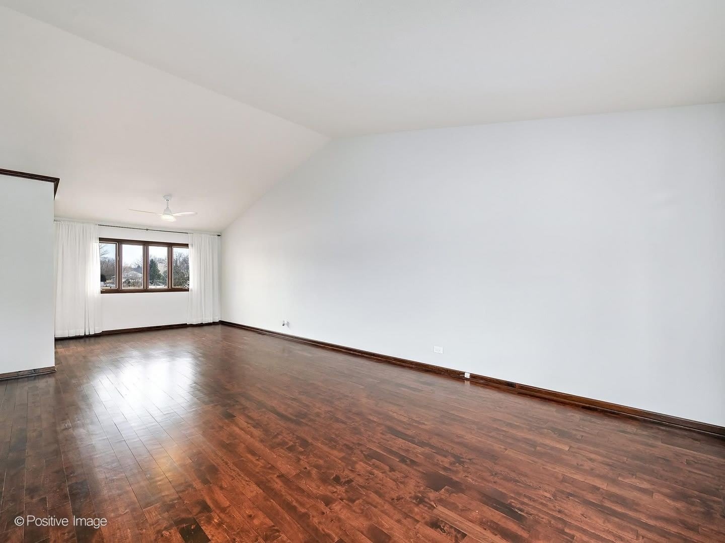 887 Braintree Lane – photo 5