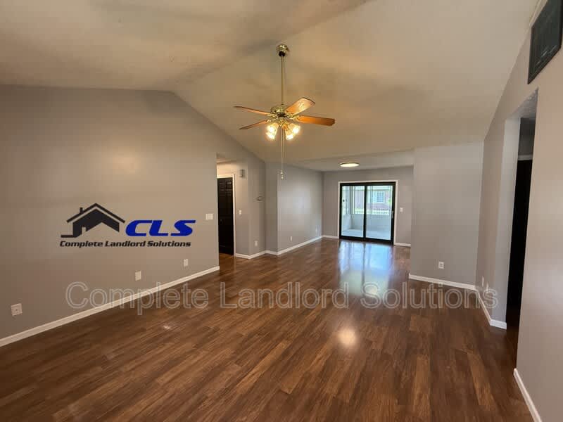 2972 Kings Court – photo 3