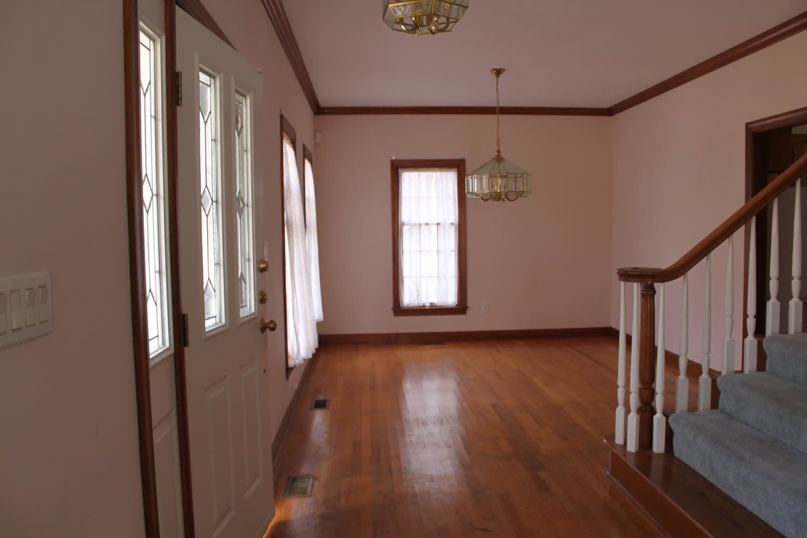 Beautiful 3BR/2.5BA Home in Trent Woods – photo 2