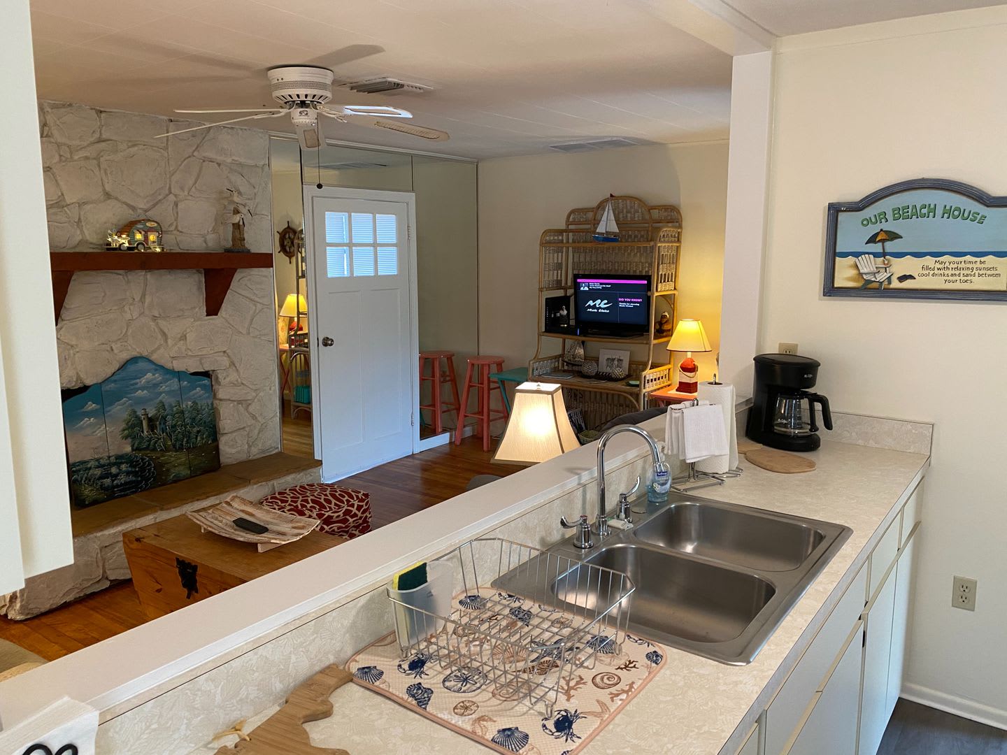 Nokomis Beachy Bungalow (Off Season) – photo 4