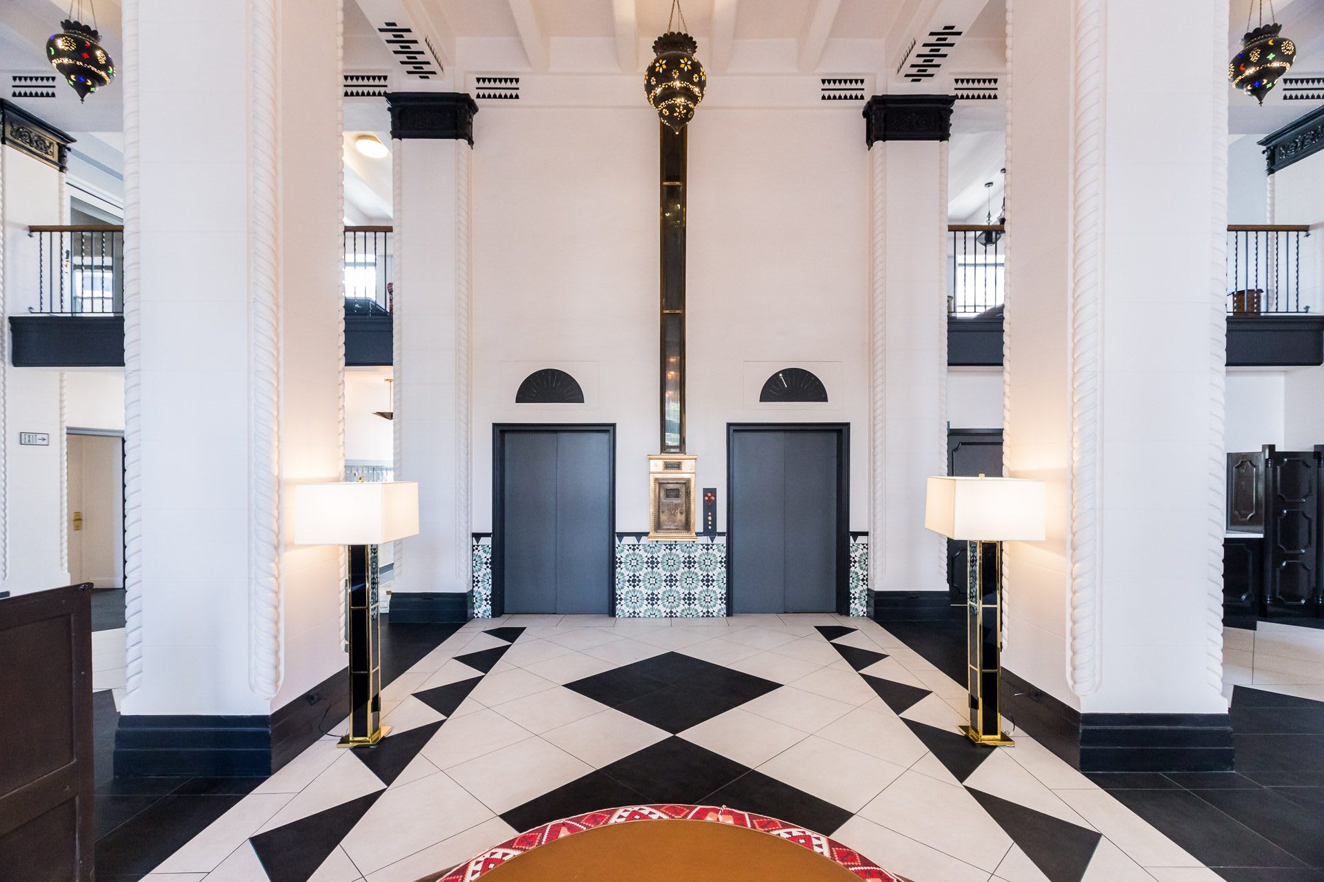 Wilshire Royale Apartments – photo 4