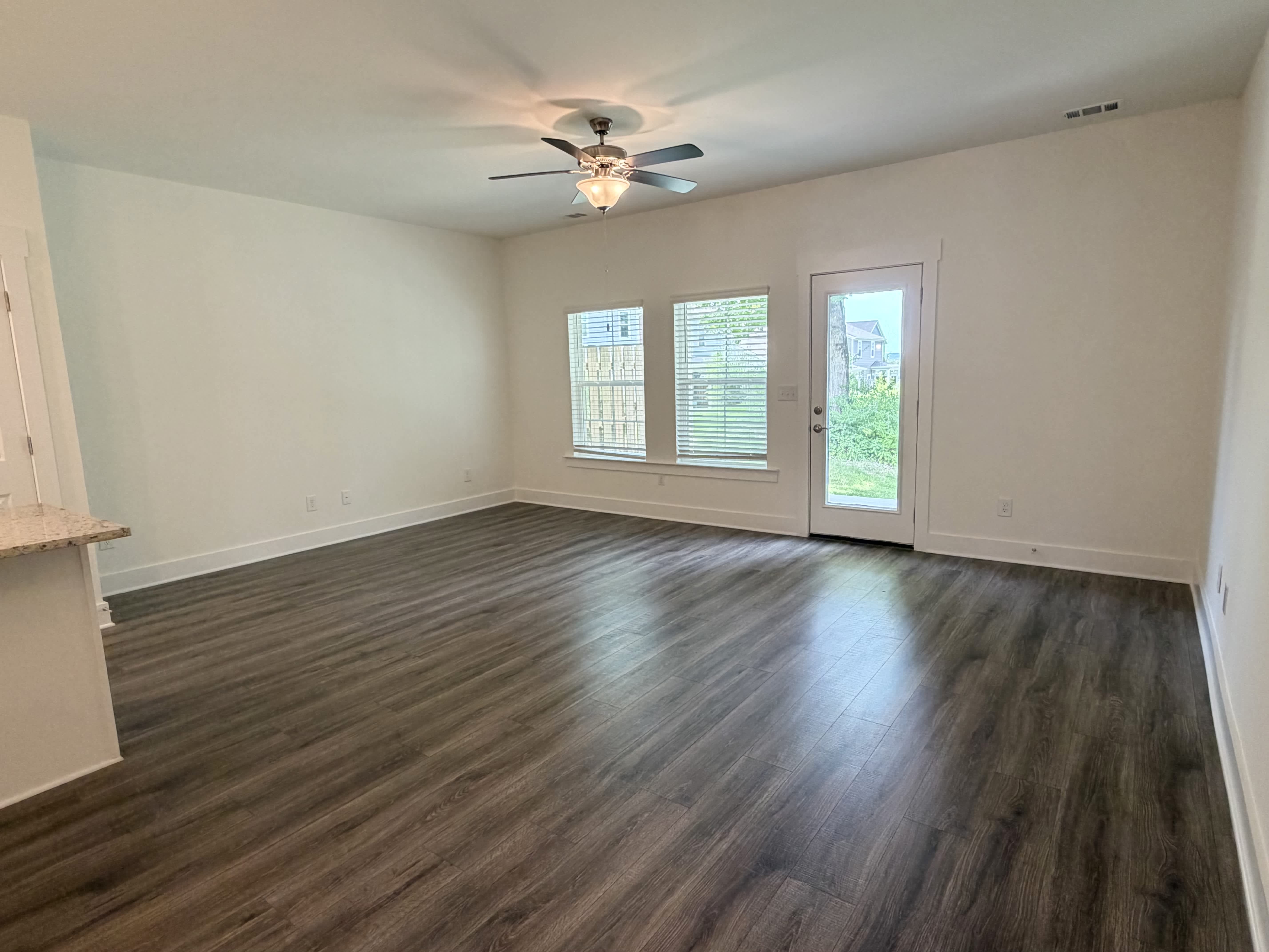 1007 Sweetleaf Dr – photo 4