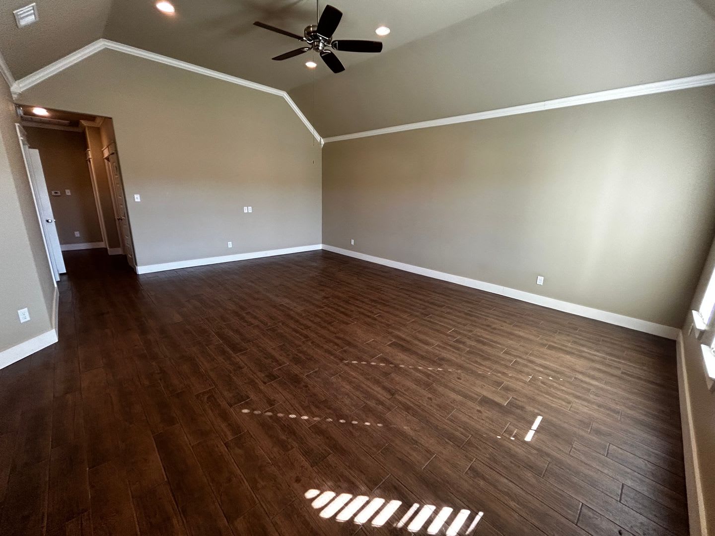 Beautiful three bedroom three-bathroom Napa home – photo 2