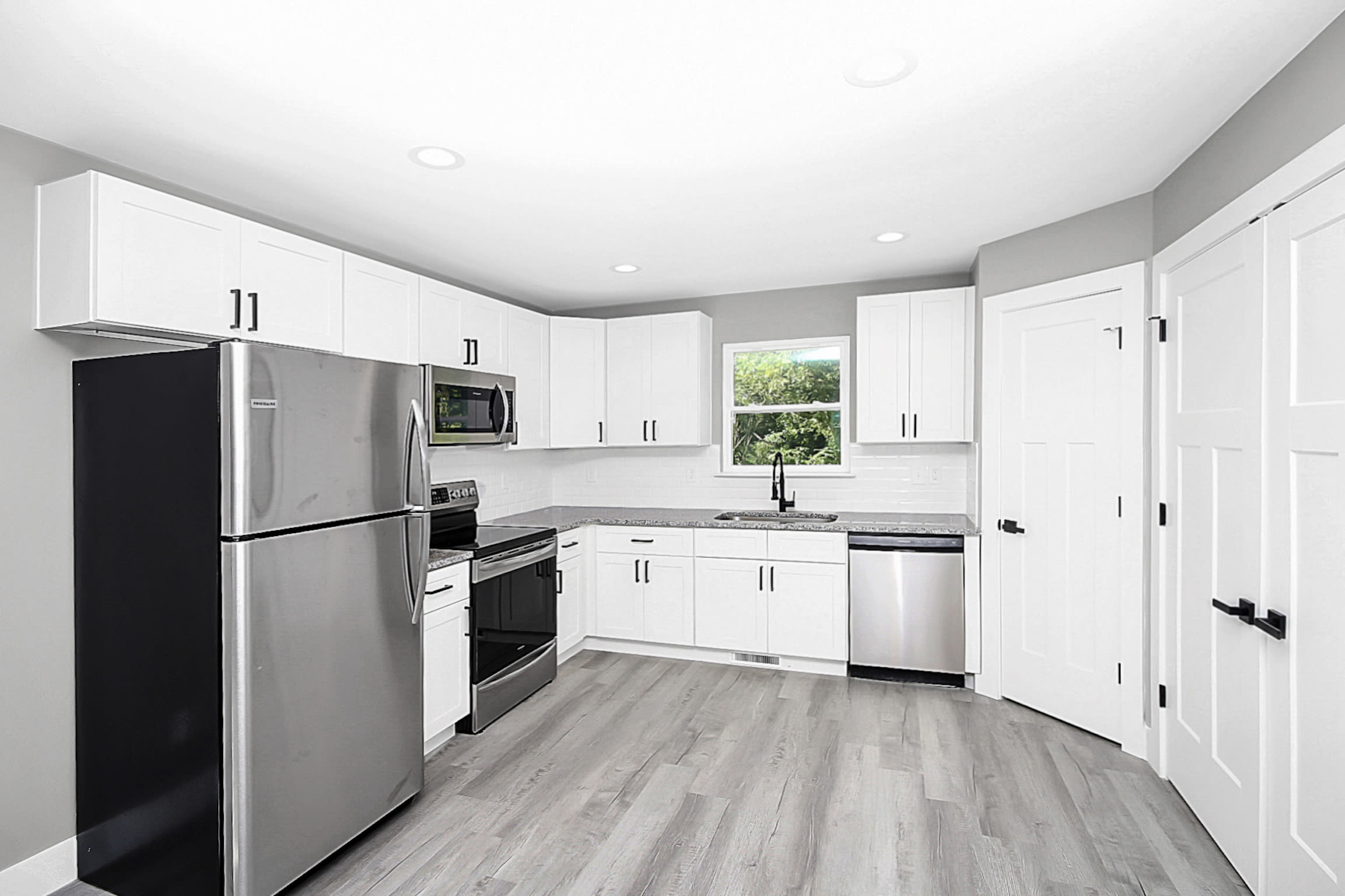 427 North Flint Street – photo 2