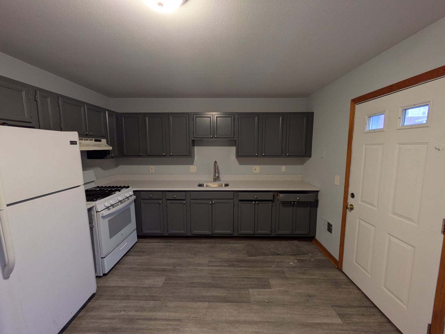 Campbell Ave Apartments – photo 5