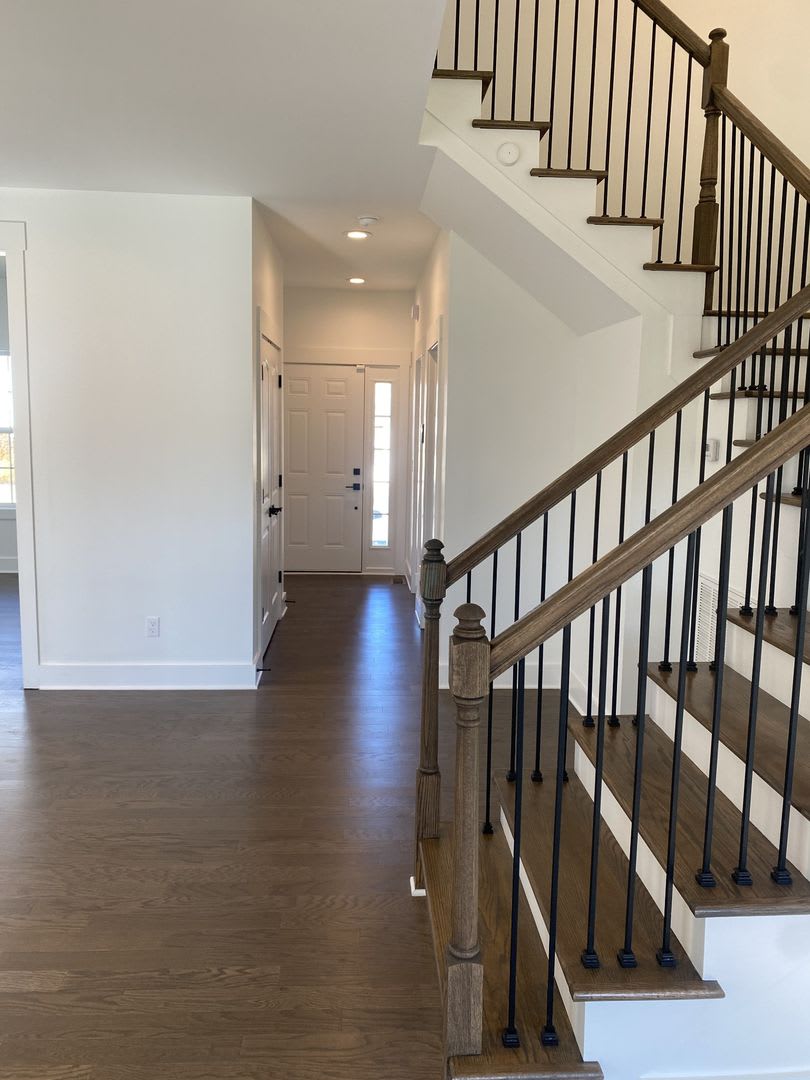 Spacious 3BR/2.5BA home in North Nashville with an abundance of natural light throughout! – photo 3