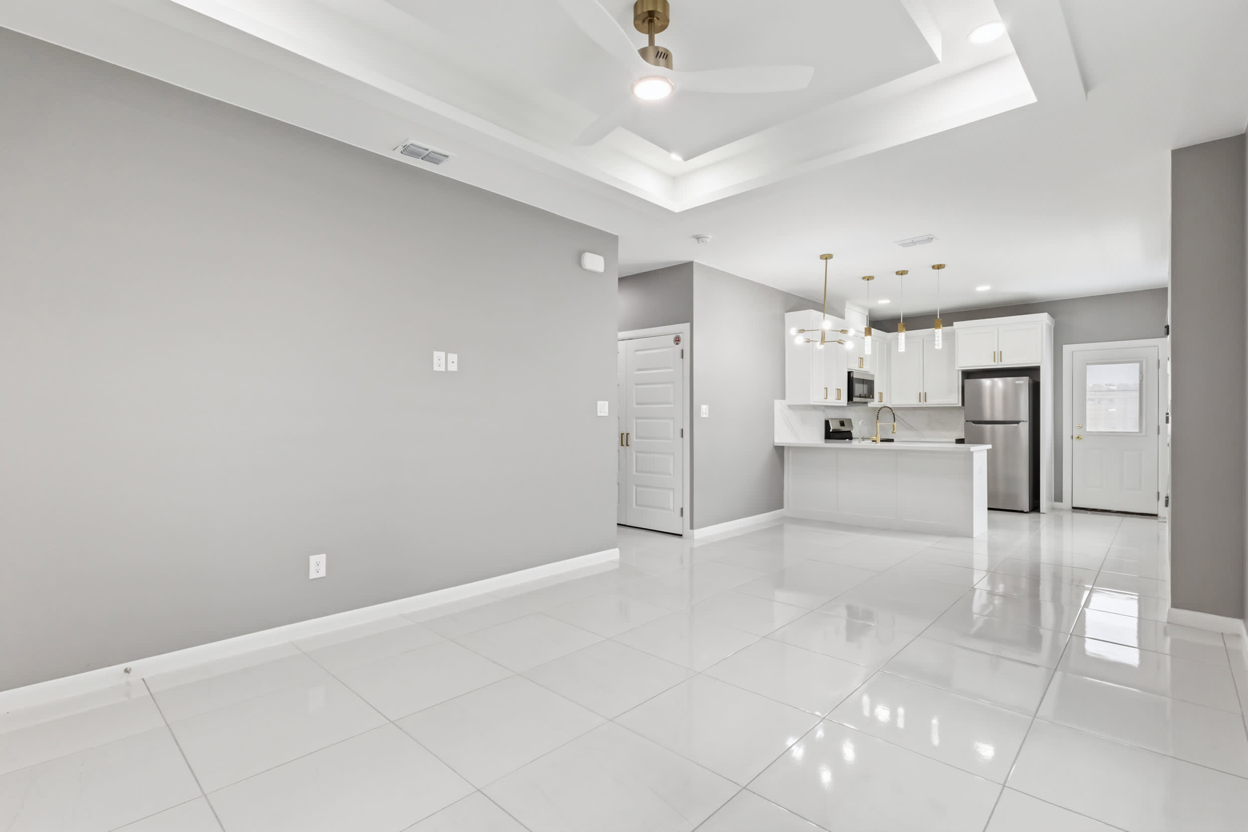 1802 West Violet Drive 2 – photo 4